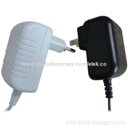 Lightweight Electronic Travel Chargers with Short-circuit Protection for Long Service Time